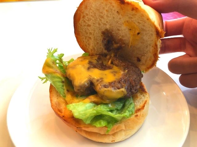 BHチーズバーガーシングルの中身