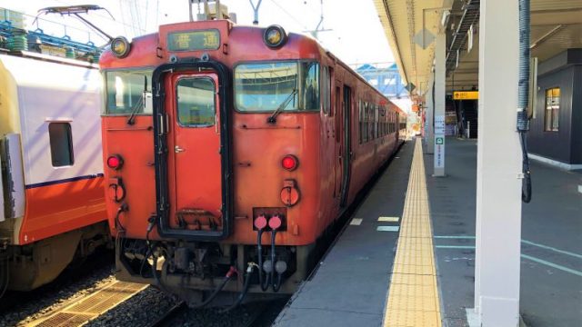 青森駅に停車中の津軽線