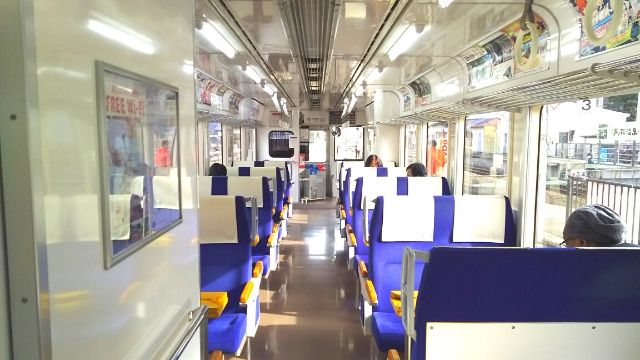 会津鉄道AT-550形の車内