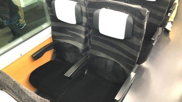 E657系の座席