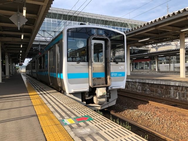 八戸線キハE130系
