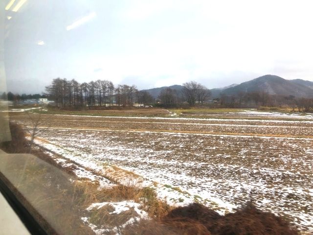 好摩駅出発後の花輪線の車窓