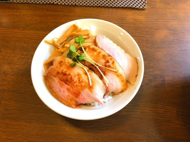 サイドメニューのチャーシュー丼