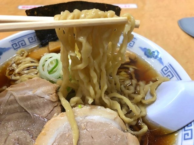 煮干し中華の麺