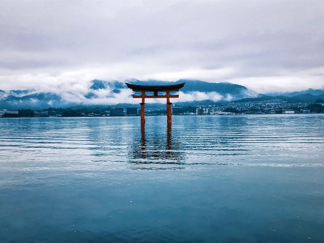 厳島神社の鳥居