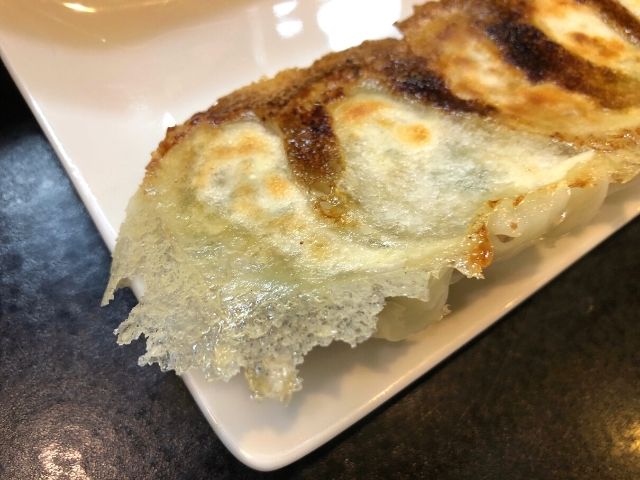 餃子の羽根