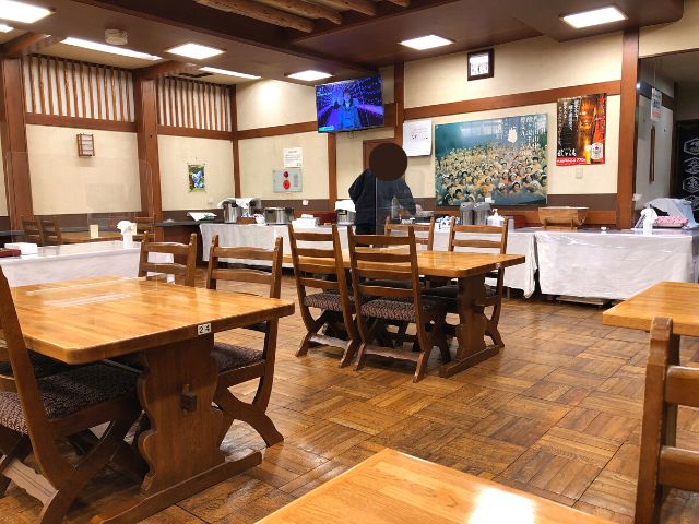 夕食会場