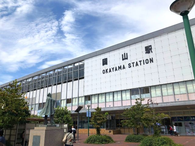 岡山駅の駅舎