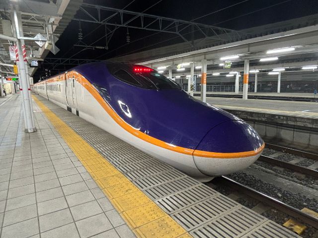 山形新幹線つばさの新型車両E8系