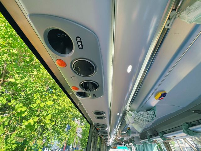 空調・照明・停車ボタン