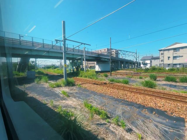 信越本線と分岐して会津若松方面へ