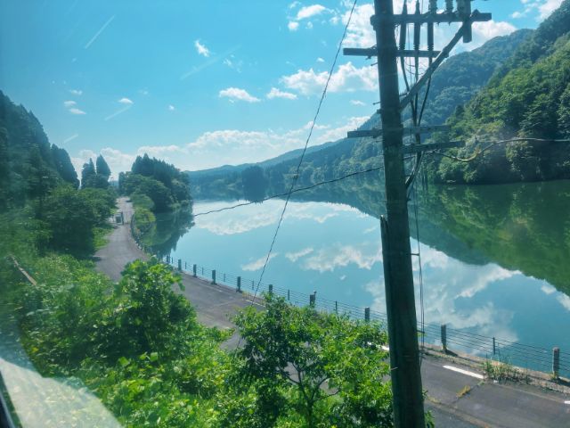 国道49号線と阿賀野川