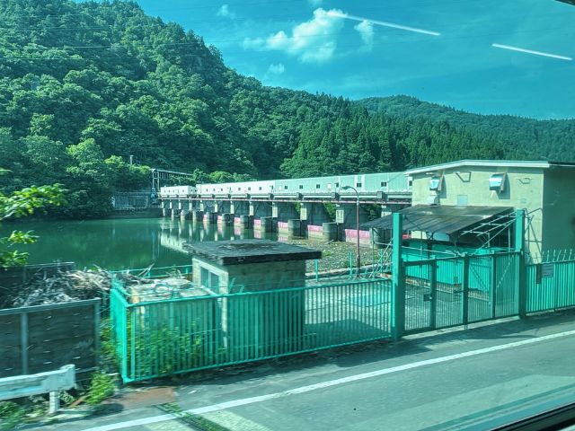 宮下ダムを通過