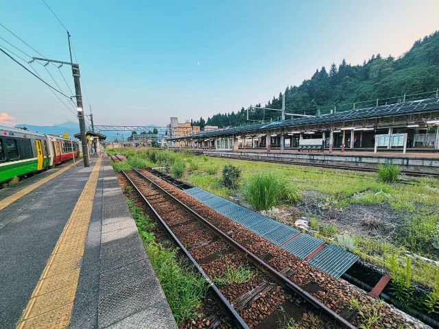 小出駅構内