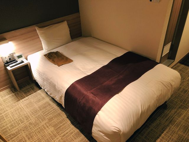 セミダブルベッド