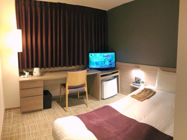 ワイドシングル(セミダブル)ルーム