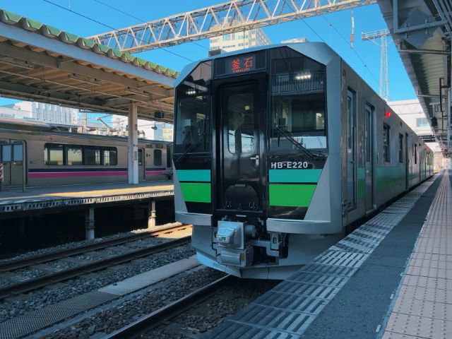 新型車両HB-E220に置き換わった快速はまゆり号