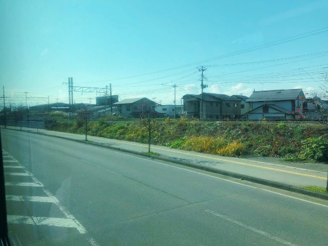 車窓から見える磐越西線の線路
