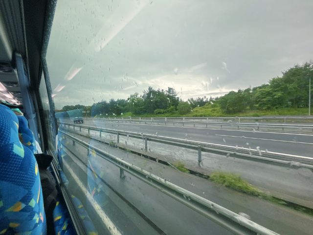 東北自動車道を進む